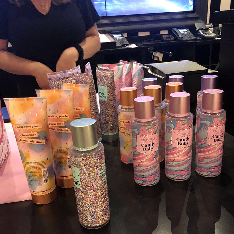 BODY MIST 🍭CANDY BABY 🍨 Xịt Thơm Toàn Thân Victoria's Secret Body Mist 250ml Siêu Thơm Cá Tính, Năng Động-Xịt Thơm BODY