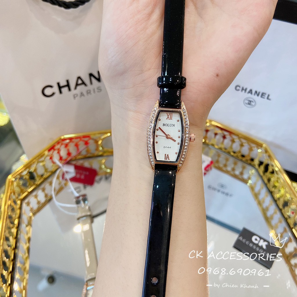 Đồng hồ nữ Bolun dây da mặt hình thùng rượu viền đá ảnh thật
