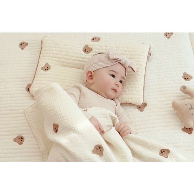 Gối thêu đáy lưới xuất Hàn gấu thỏ cho bé kt 38x23 cm