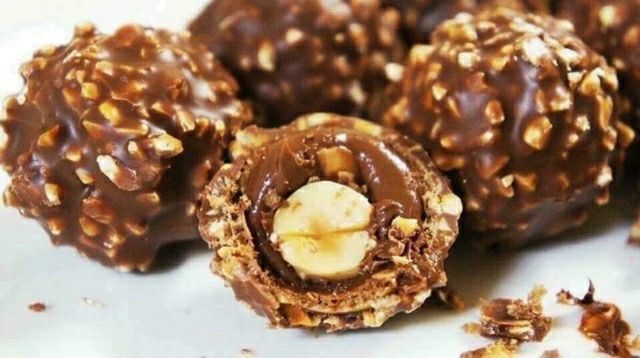Socola FERRRRO ROCHER 16 viên của Ý