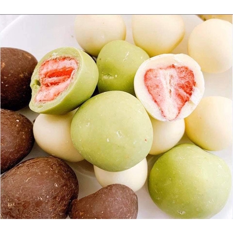 Kẹo Socola Bọc Dâu Tây Sấy