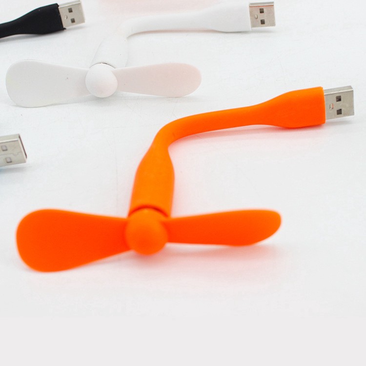 Quạt mini hiệu Xiaomi với cổng kết nối USB tiện dụng