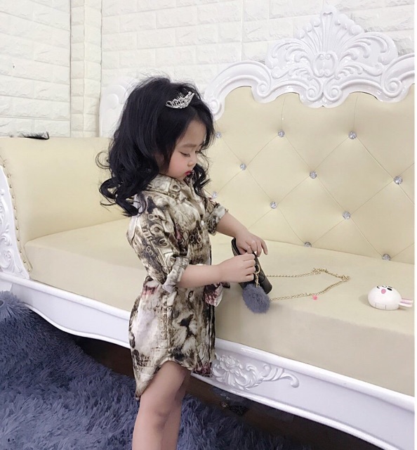 Set mẹ và bé sơ mi lụa 3D