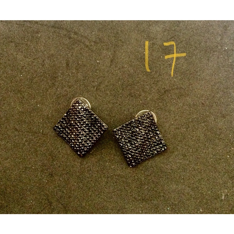 Khuyên tai nụ đính hạt, đá nhiều màu