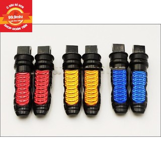 Gác chân sau xe gắn máy