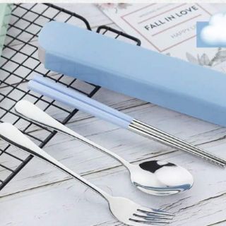 Bộ hộp gồm muỗng, đũa và nĩa cá nhân vệ sinh an toàn tiện lợi