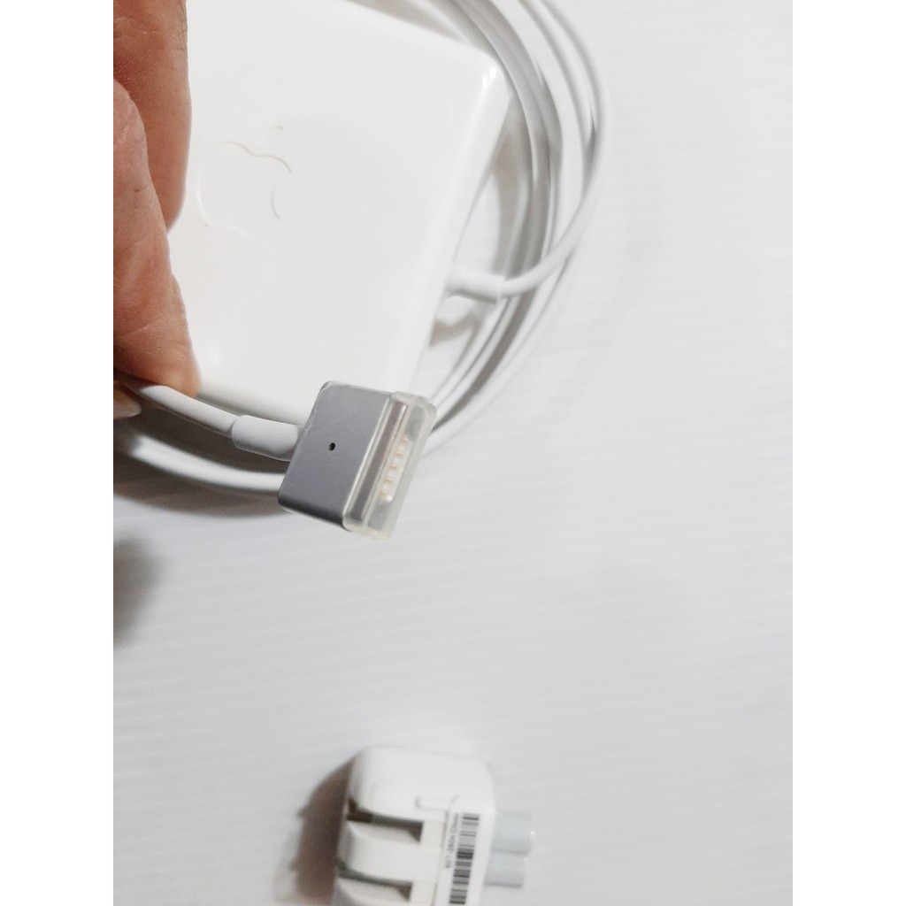 SẠC MACBOOK 60W MAGSAFE 2 Sử dụng cho các dòng máy đời từ năm 2012 trời lại đây, chuẩn chân hình T