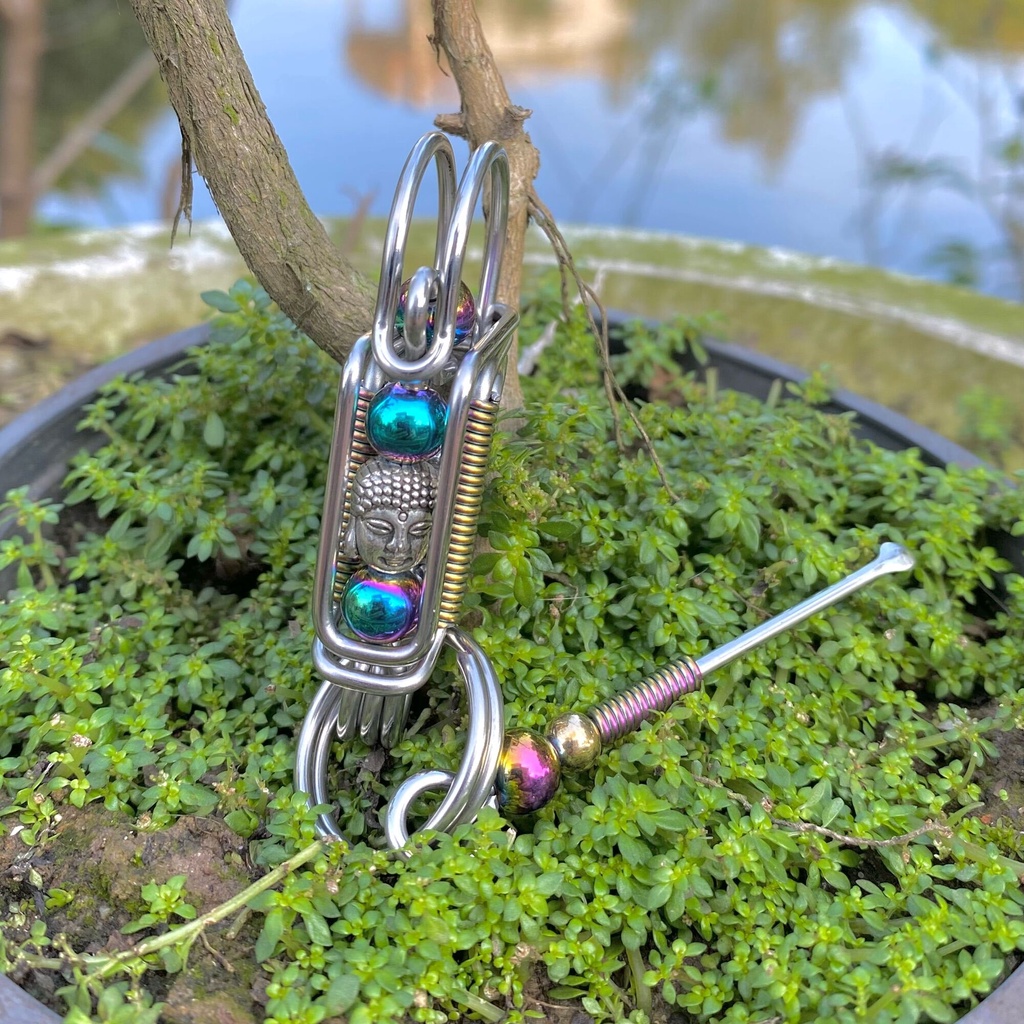 Móc ráy tai đã lên màu titan cực chất EDC simple