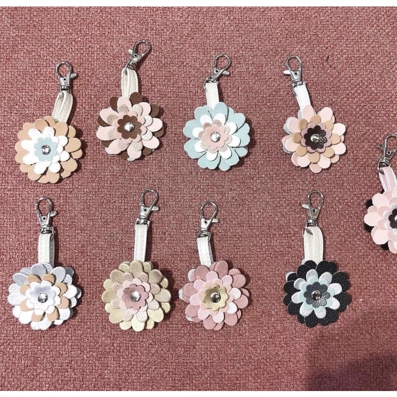 Phụ kiện đeo túi hình hoa Ngaos