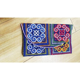 Ví thêu thổ cẩm