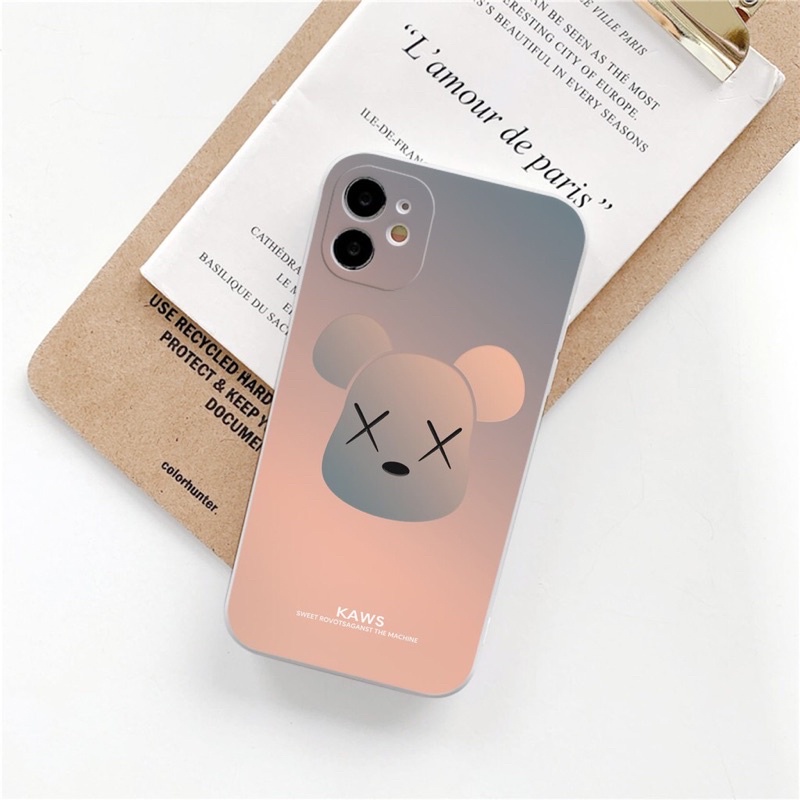 Ốp lưng hình kaws cực hot cạnh vuông giả ip12 5/5s/6/6plus/6s/7/7plus/8/8plus/x/xr/xs/11/12/pro/ma