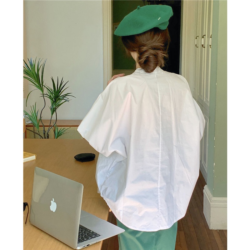 Set áo sơ mi trắng dài tay và chân váy phong cách retro Hàn Quốc