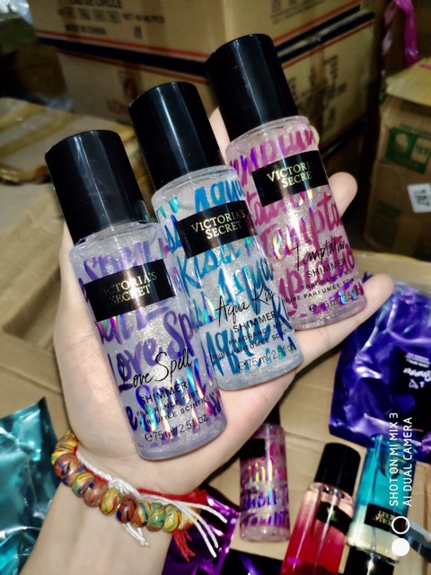 1 CHAI XỊT THƠM THƠM VICTORIA chai 75ml | BigBuy360 - bigbuy360.vn