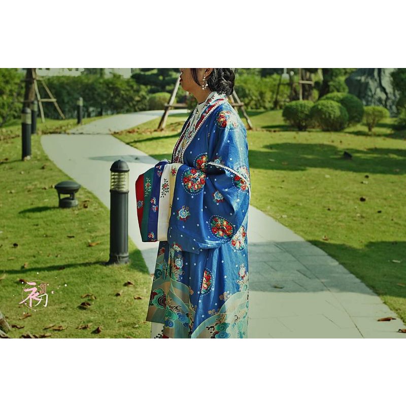 Áo Nhật bình Hỉ Xanh lam - Sơ Y phục Xưa và Nay