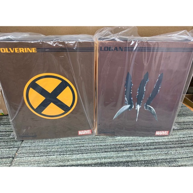 Mezco One:12 Logan/ Wolverine