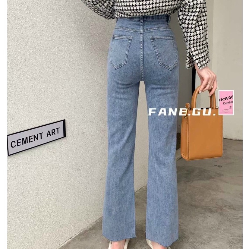 Quần jeans ống đứng xẻ gấu trước mã 5005