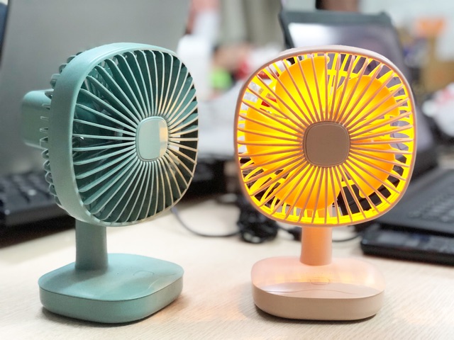 [LOẠI XỊN LỒNG XOAY - CÓ ĐÈN] Quạt tích điện mini Yase Fan-JAVA V1 - Có chân để bàn - 3 tốc độ gió - Dùng 2-4h