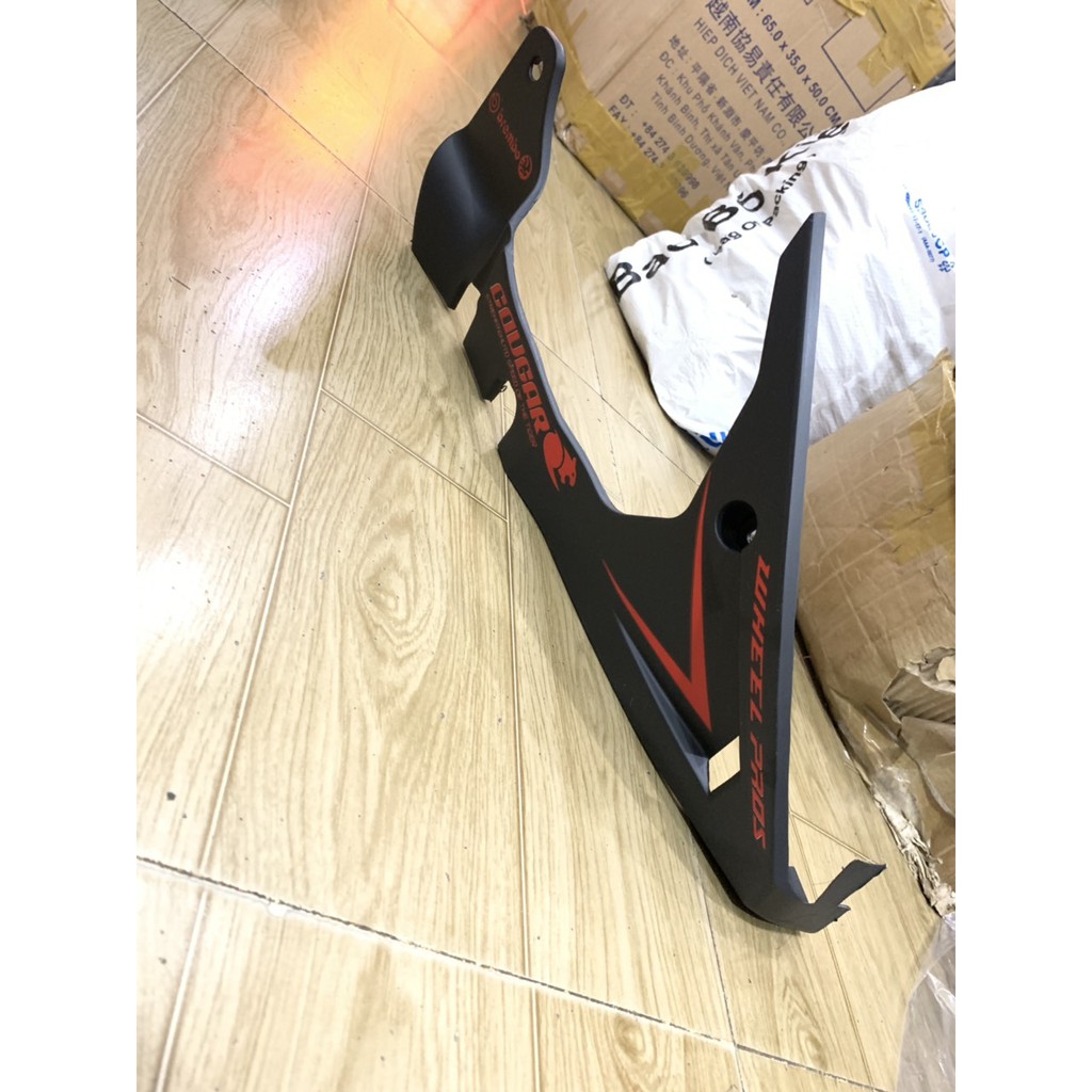 Mỏ cày xe exciter 150 màu đen tem đỏ