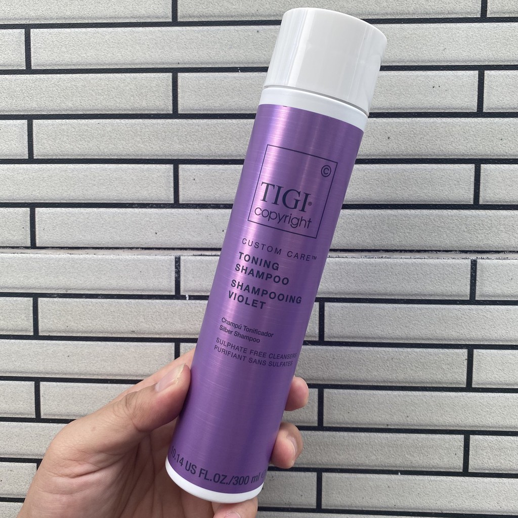 Dầu gội tím khử vàng dành cho tóc tẩy Tigi Copyright Toning Shampoo 300ml