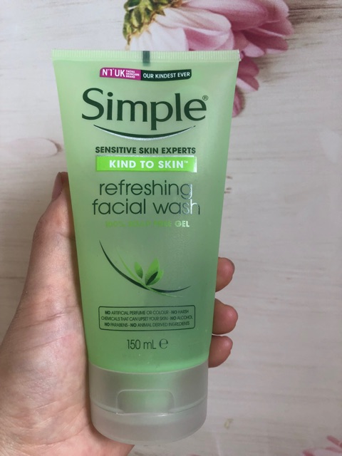 SỮA RỬA MẶT SIMPLE FACIAL WASH - 150ml