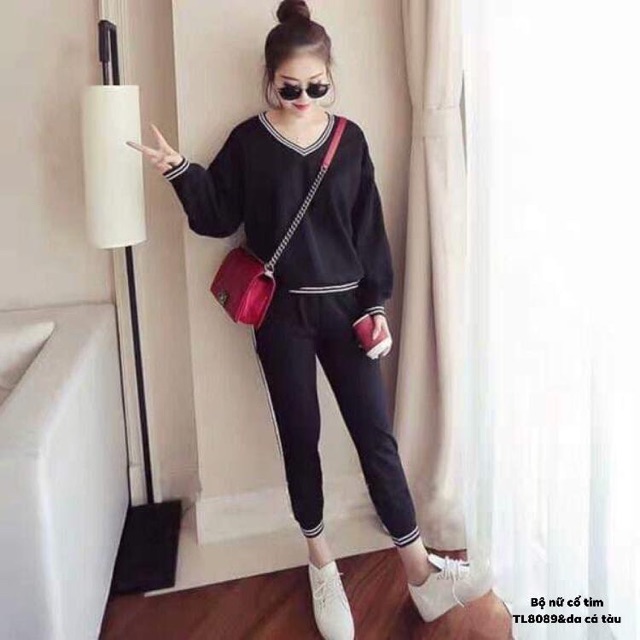 Bộ nữ trơn viền cổ tim -TL