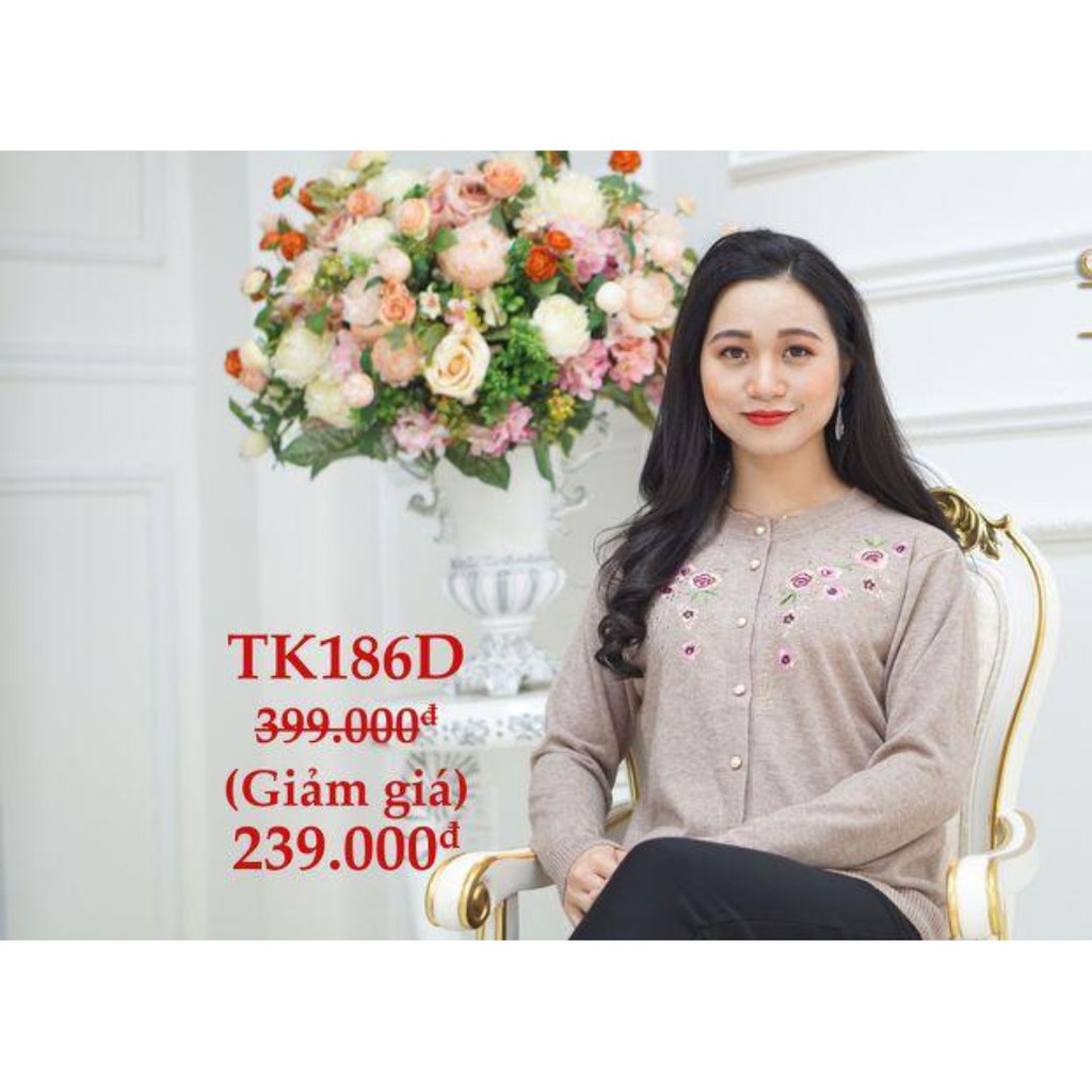 Áo khoác len phối nút thêu hoa có túi hàng dày đẹp