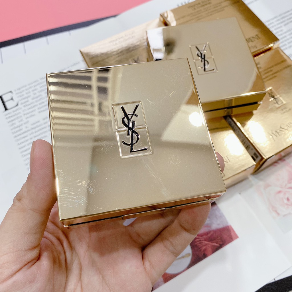 Phấn nước YSL Touche Eclat Le Cushion - bản vuông