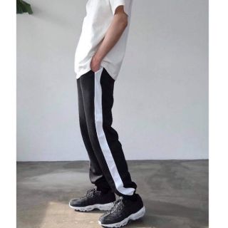 Quần pant 1 line ống suông