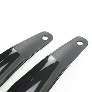 Cây xỏ giày tiện dụng