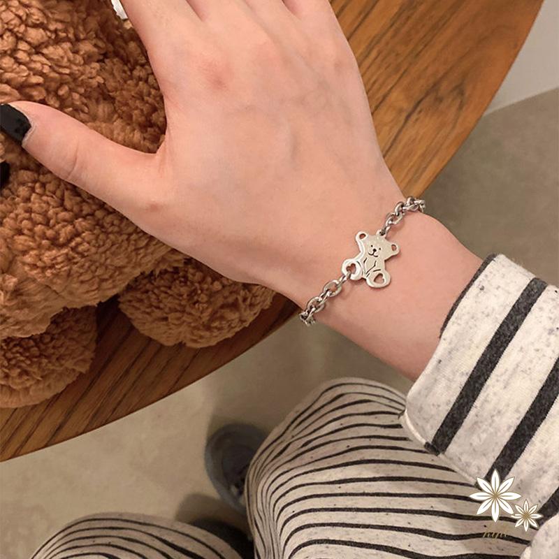 Vòng đeo tay BELLA-Bee bằng thép titan họa tiết chú gấu dễ thương