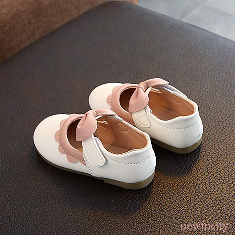 Giày sandal đế mềm chống trượt cho bé gái