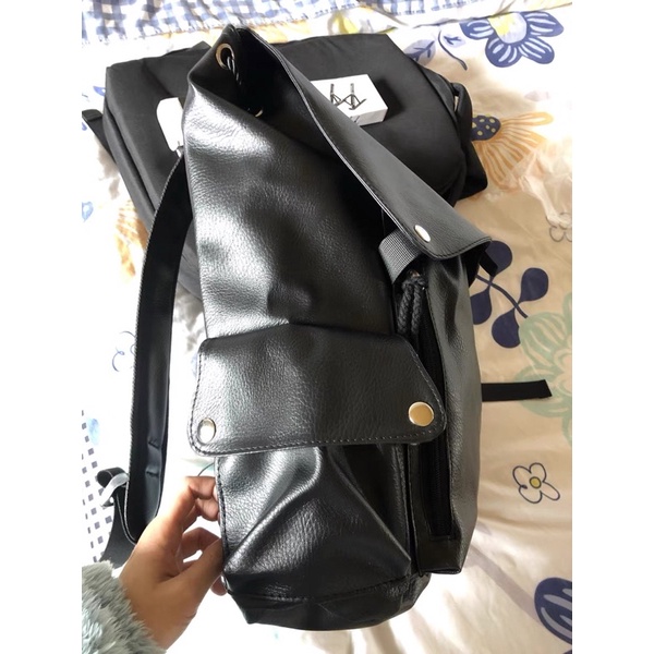 Balo Unisex da PU cao cấp loại 1 kiểu dáng độc đáo có cúc bấm và dây rút, phong cách hiện đại cá tính cho cả nam và nữ