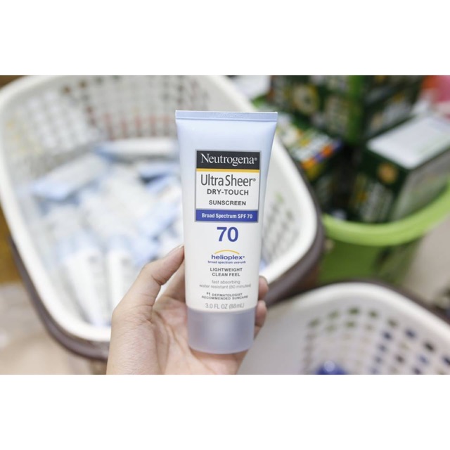 Kem chống nắng Neutrogena Ultra Sheer Dry Touch Sunscreen SPF 70