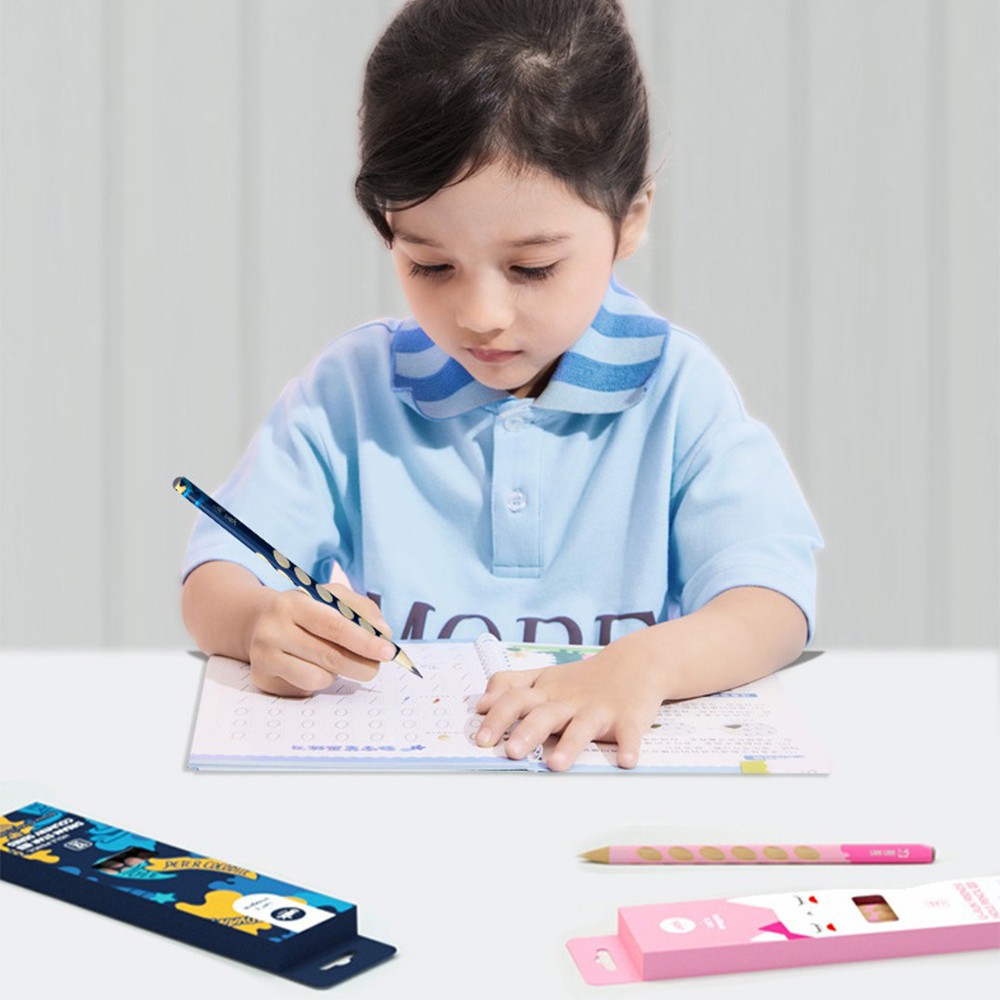 Hộp bút chì Uek Family Series 12 chiếc cho bé