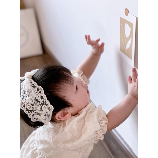 Turban ren hoa bản to màu beige hàn quốc cho bé