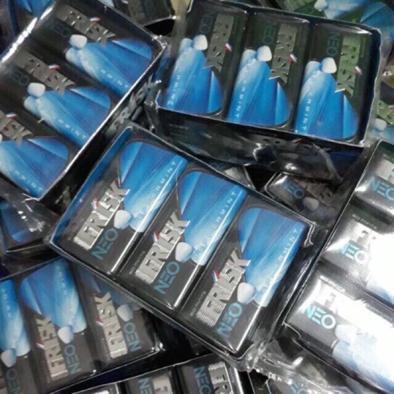 Hộp 50v Kẹo ngậm bạc hà Frisk Neo Japan