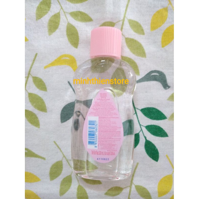 Dầu Massage dưỡng ẩm Johnson's Baby Oil chai 200ml