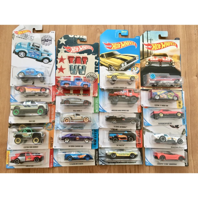Xe Hot Wheels các loại (15)