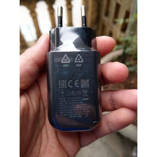củ sạc chính hãng hTC quickchager 3.0 ( tặng cáp xịn samsung )