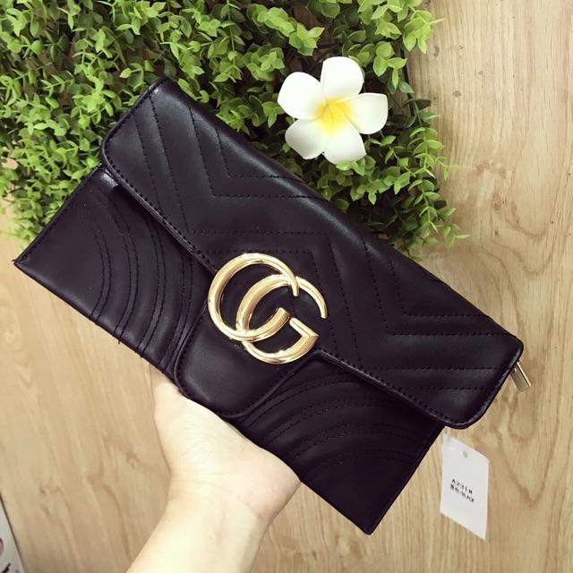 Ví dự tiệc