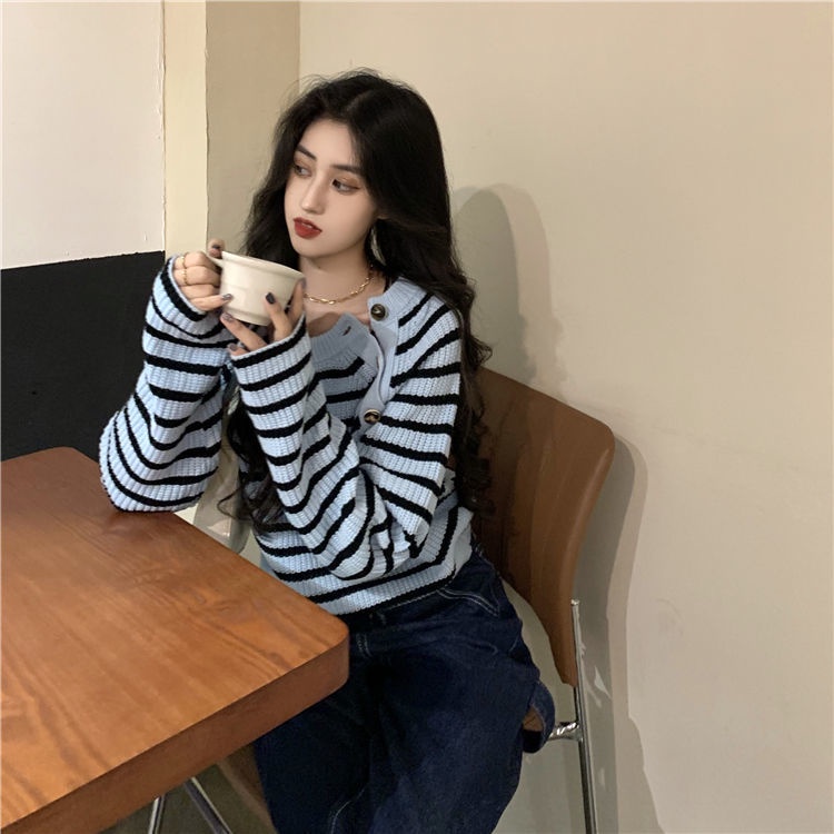 Áo sweater dệt kim kẻ sọc dáng rộng xinh xắn dành cho nữ