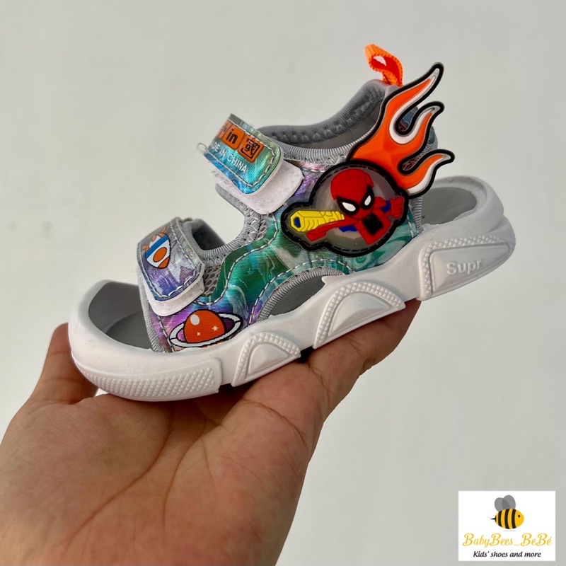 Sandal spider man cho bé trai siêu đẹp- dép quai hậu có đèn người nhện bay vào vũ trụ cho bé, sz 21 - 26, 831