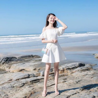 Váy trắng dây buộc nơ 🎀