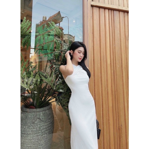 Đầm Cổ Yếm Dáng Dài Trang Phục Dự Tiệc