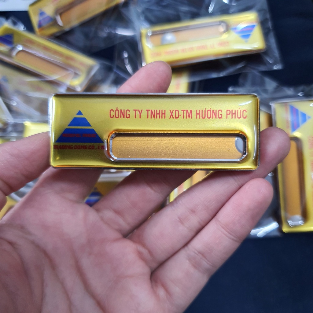 Bảng tên thay tên ô ngắn - 70x20mm