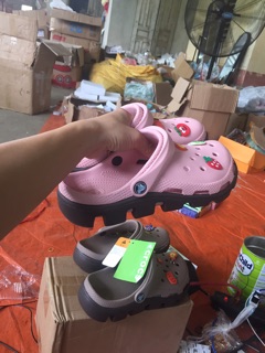 Sục,dép ( có kèm sticker)