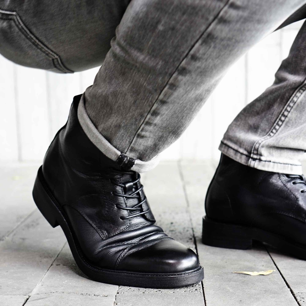 [CAO CẤP] Giày boot công sở nam cao cổ buộc dây màu đen RAVEN da thật mũi tròn đế phíp Văn phòng Sartorial biker BH1 năm | BigBuy360 - bigbuy360.vn