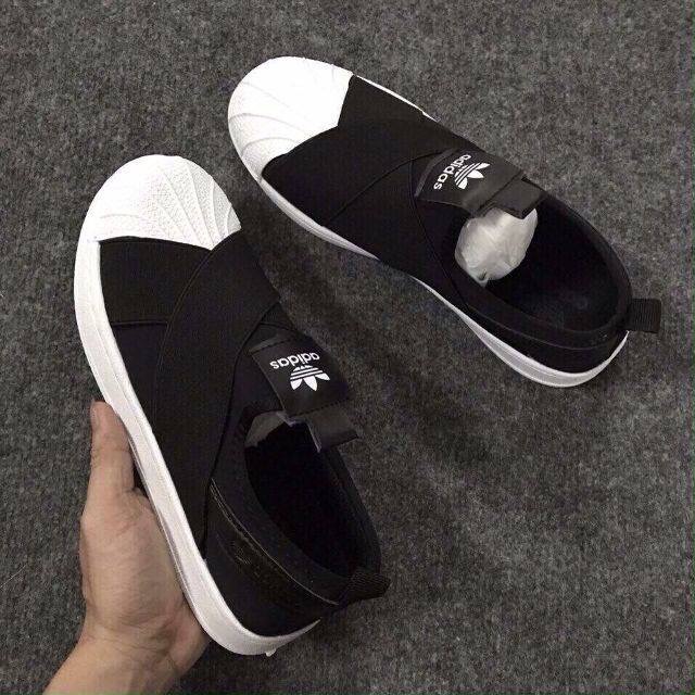 Giày thể thao slipon mũi sò
