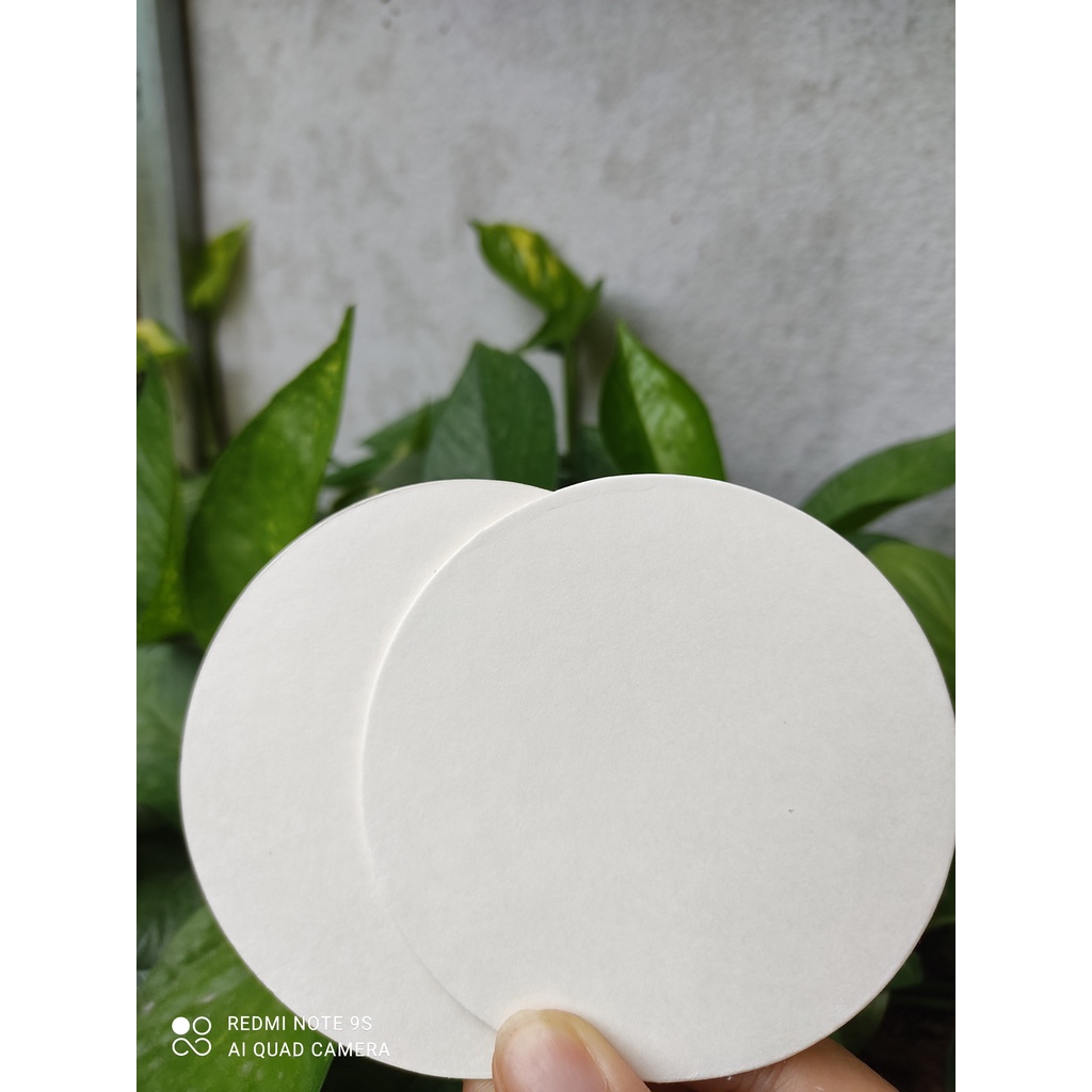 Bán đế lót ly giấy trắng trơn có sẵn dùng cho các sựu kiện chương trình