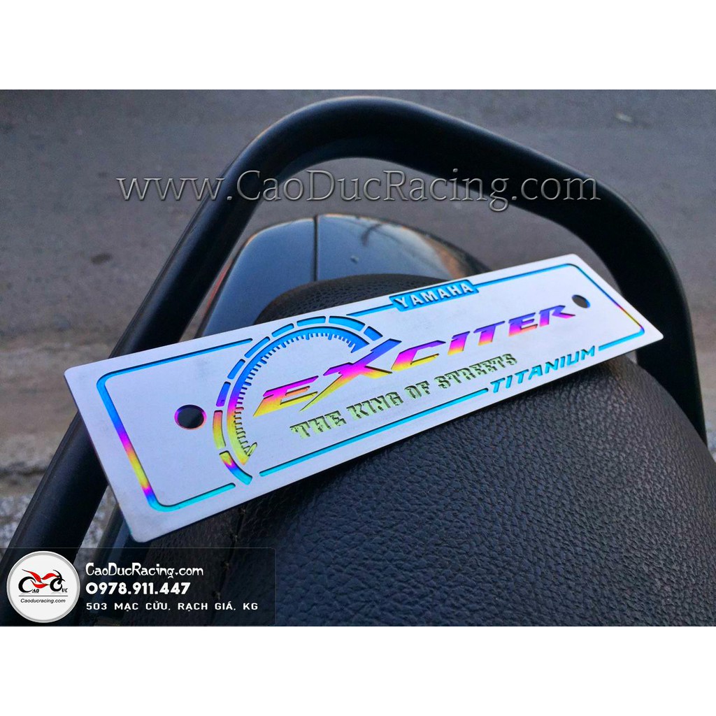 Bảng tên Titanium EXCITER - Chữ Exciter 150 điện phân 7 sắc - Bảng số trước titan
